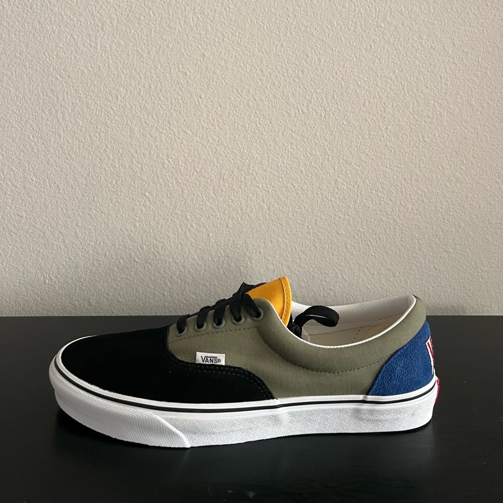 Era Vans - image 1